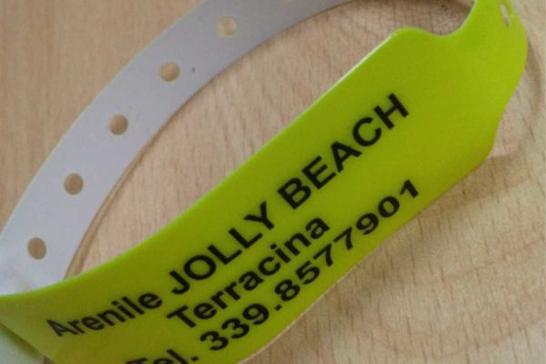 braccialetto identificativo personalizzato in serigrafia ad un colore