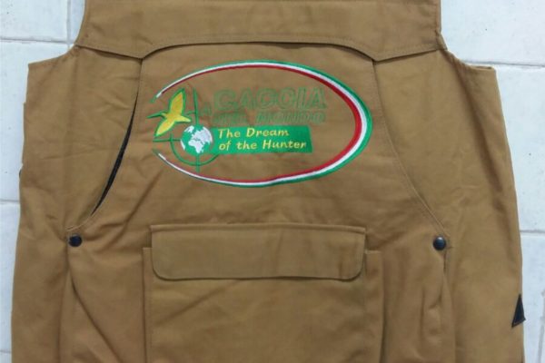 gilet antispine personalizzato con ricamo sul retro