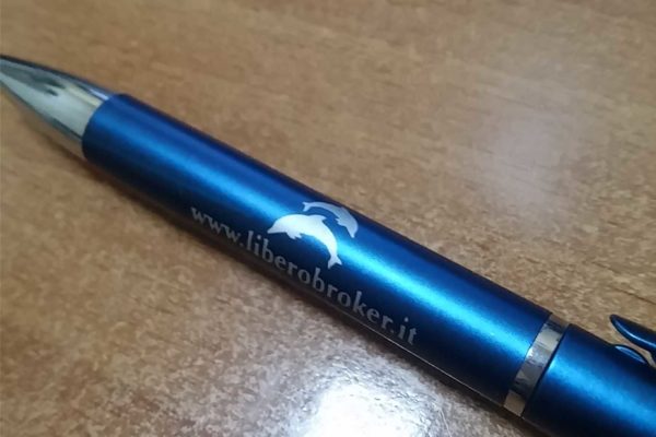penna personalizzata con stampa serigrafica ad un colore